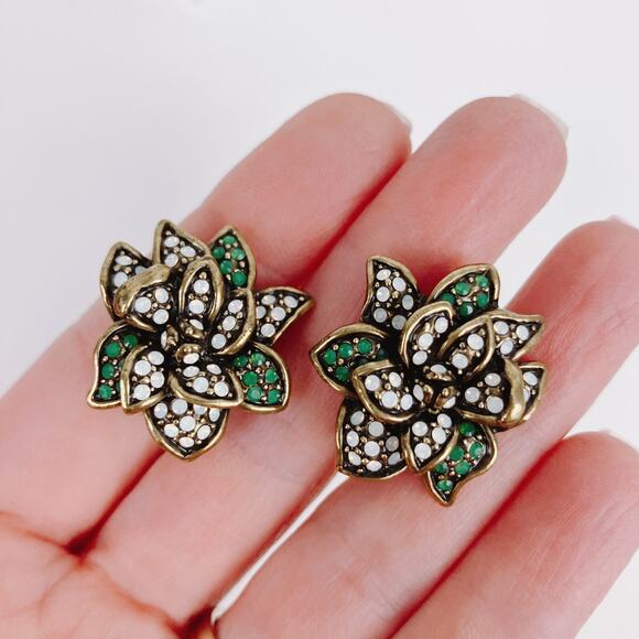 Vintage Signed Heidi Daus Gold Tone Green Crystal Floral Clip-On Earrings - Picture 7 of 10